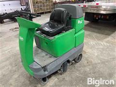 Tennant R14 Floor Scrubber 