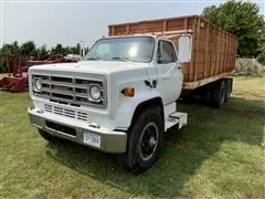 1981 GMC Sierra C7000 T/A Grain Truck 