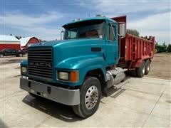 2002 Mack CH600 T/A Tractor Truck & Manure Spreader 