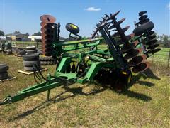 John Deere 630 Disk 