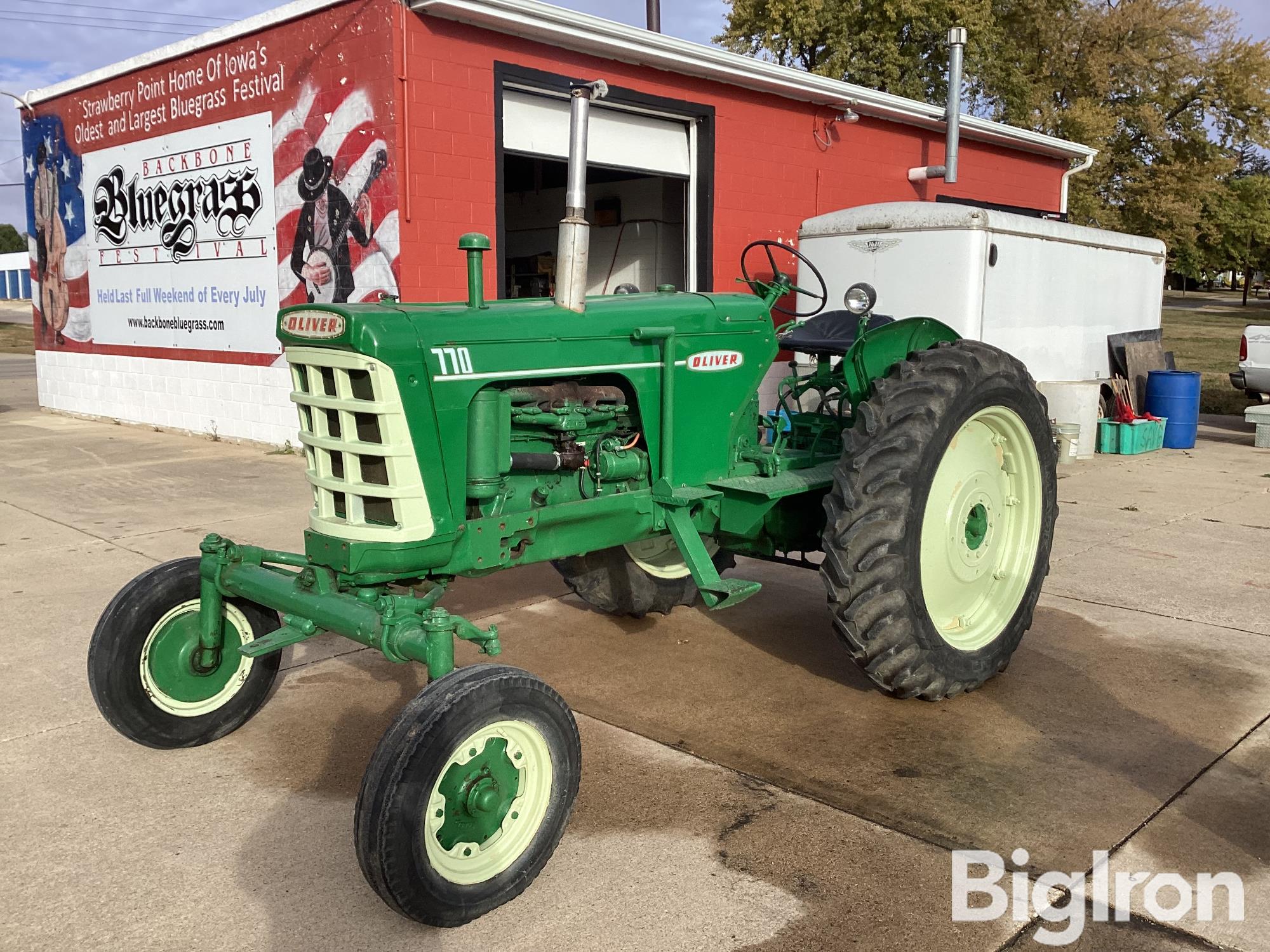 Oliver 770 2WD Tractor 