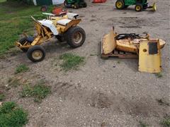 Allis-Chalmers B10 Lawn Garden Tractor 