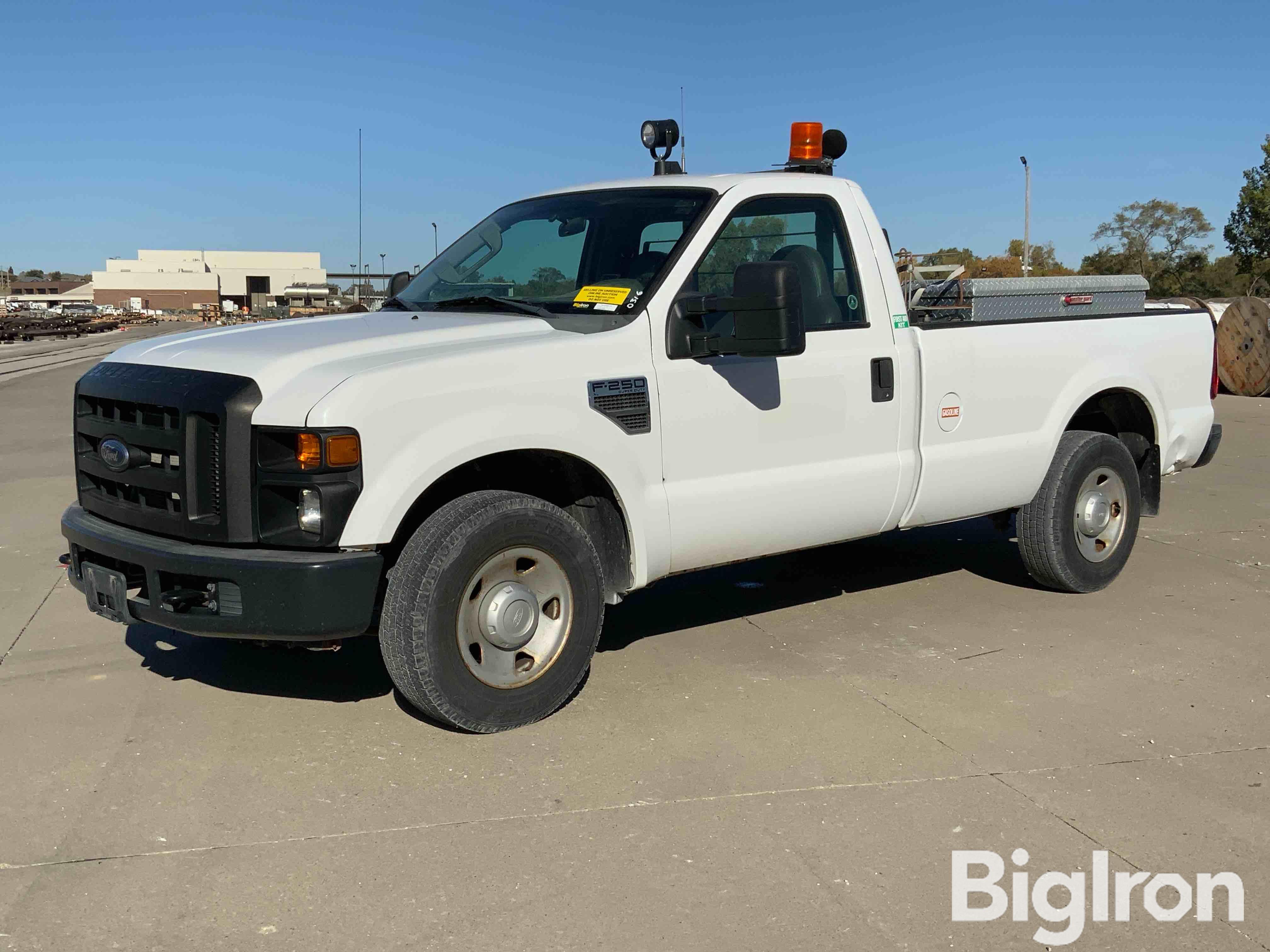 2009 Ford F250 XL Super Duty 2WD Pickup 