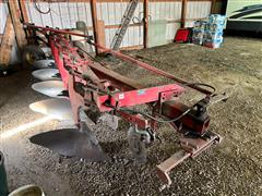 Case IH 720 5 Bottom Plow 