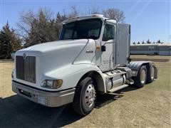 2001 International DS T/A Truck Tractor 