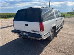 items/639042c59e2dee11a81c0022488cca71/1997chevroletk1500suburban4wdsuv_69bc5be1cd2a4bbb9e885c34656dc752.jpg