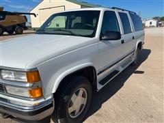 items/639042c59e2dee11a81c0022488cca71/1997chevroletk1500suburban4wdsuv_b65aed342e52409992f416f472e8200c.jpg