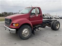 2000 Ford F650 Super Duty 4x2 Cab & Chassis 