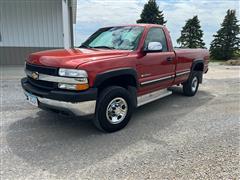 2001 Chevrolet Silverado 2500 HD 4x4 Pickup 