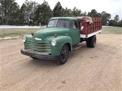 1952 Chevrolet 6400 S/A Grain Truck 