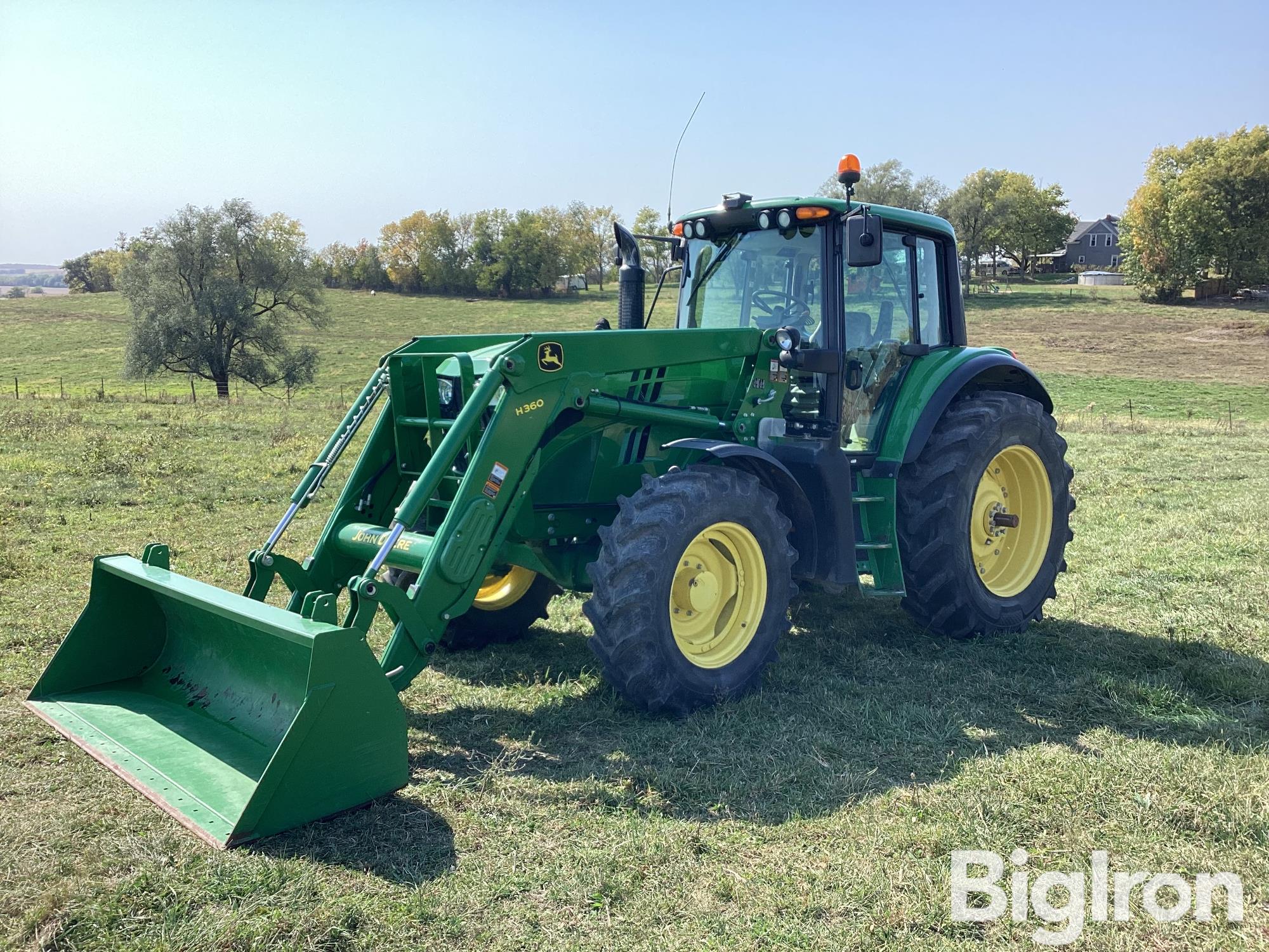 2014 John Deere 6140M MFWD Tractor W/Loader 