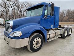 2004 Freightliner Columbia CL120 T/A Truck Tractor 