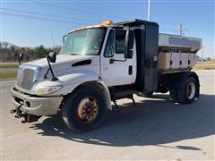 2003 International 4300 SBA S/A Salt Spreader Truck 