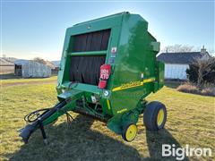 John Deere 567 Round Baler 