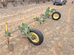 John Deere 7R Cultivator 