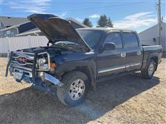 2005 GMC Sierra 1500 4x4 Crew Cab Pickup 