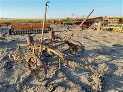 John Deere 2R40" Steel-Wheel Lister Planter 