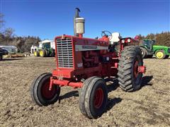 1968 International Farmall 856 2WD Tractor 