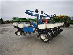 items/65b14582638dee11a81c00224890f82c/kinze320012row30planter_81c5d91b6c644df9bd64b91161f60850.jpg