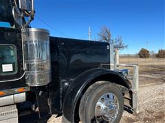 items/65b63ebd72bfee1192bc0022488ff517/2007peterbilt379tatrucktractor-34_052aaede1d7d48f19cf70c7970d26f4b.jpg