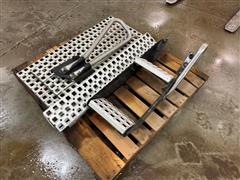 Aluminum Semi Deck Plates & Step 