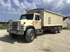 1980 International 1850 T/A Grain Truck 