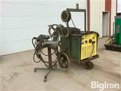 Lindee VI-400 Wire Feed Welder 