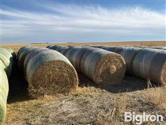 Round Straw Bales 