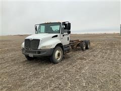 2003 International 4300 T/A Cab & Chassis 