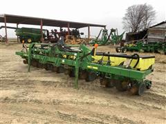 John Deere 1720 8R38” Planter 