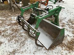 John Deere Loader Bucket W/Grapple 