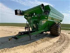 J&M 1326 Grain Storm Grain Cart 