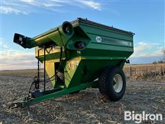 J&M 750-18 Grain Cart 