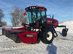 2016 MacDon M155E4 Self Propelled Windrower 