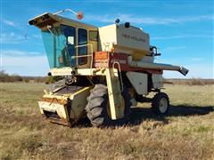 1983 New Holland TR85 2WD Combine 