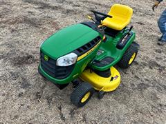 John Deere D110 Lawn Tractor 