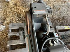 items/68b0fd061288ee11a81c00224890f82c/farmhandvt632801ajportableaircompressor_27c95c8c42e245b199b55035c1d64d41.jpg