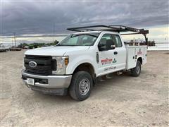 2018 Ford F350 XLT Super Duty 4x4 Extended Cab Utility Truck 