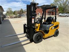 2006 Caterpillar P5000 Forklift 