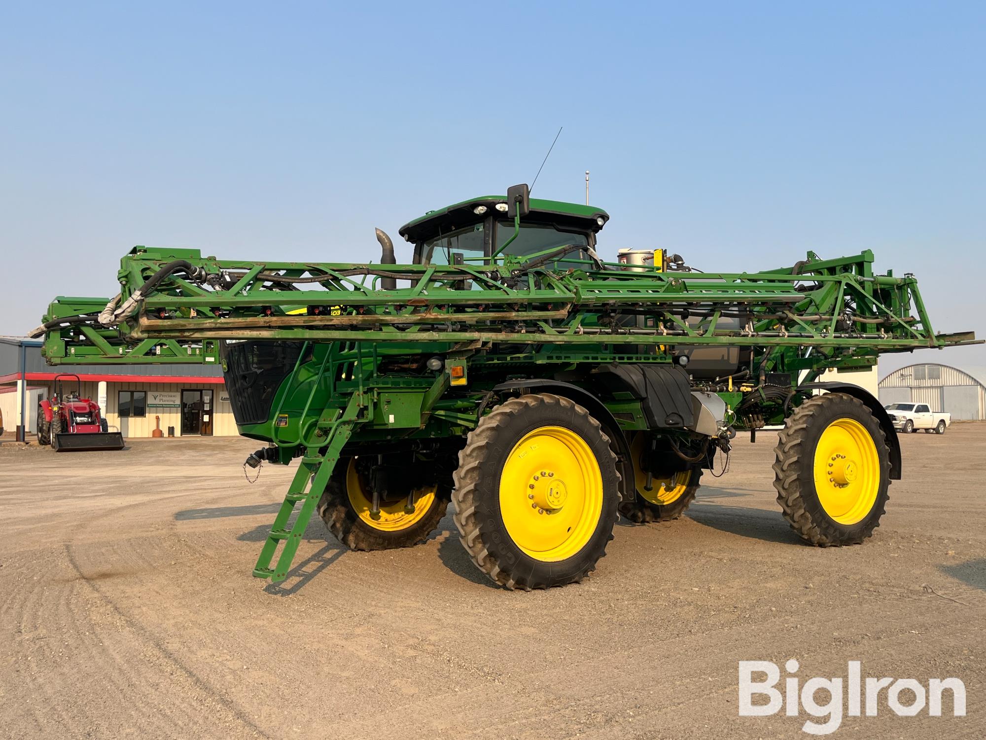 2015 John Deere R4038 Self-Propelled Sprayer 