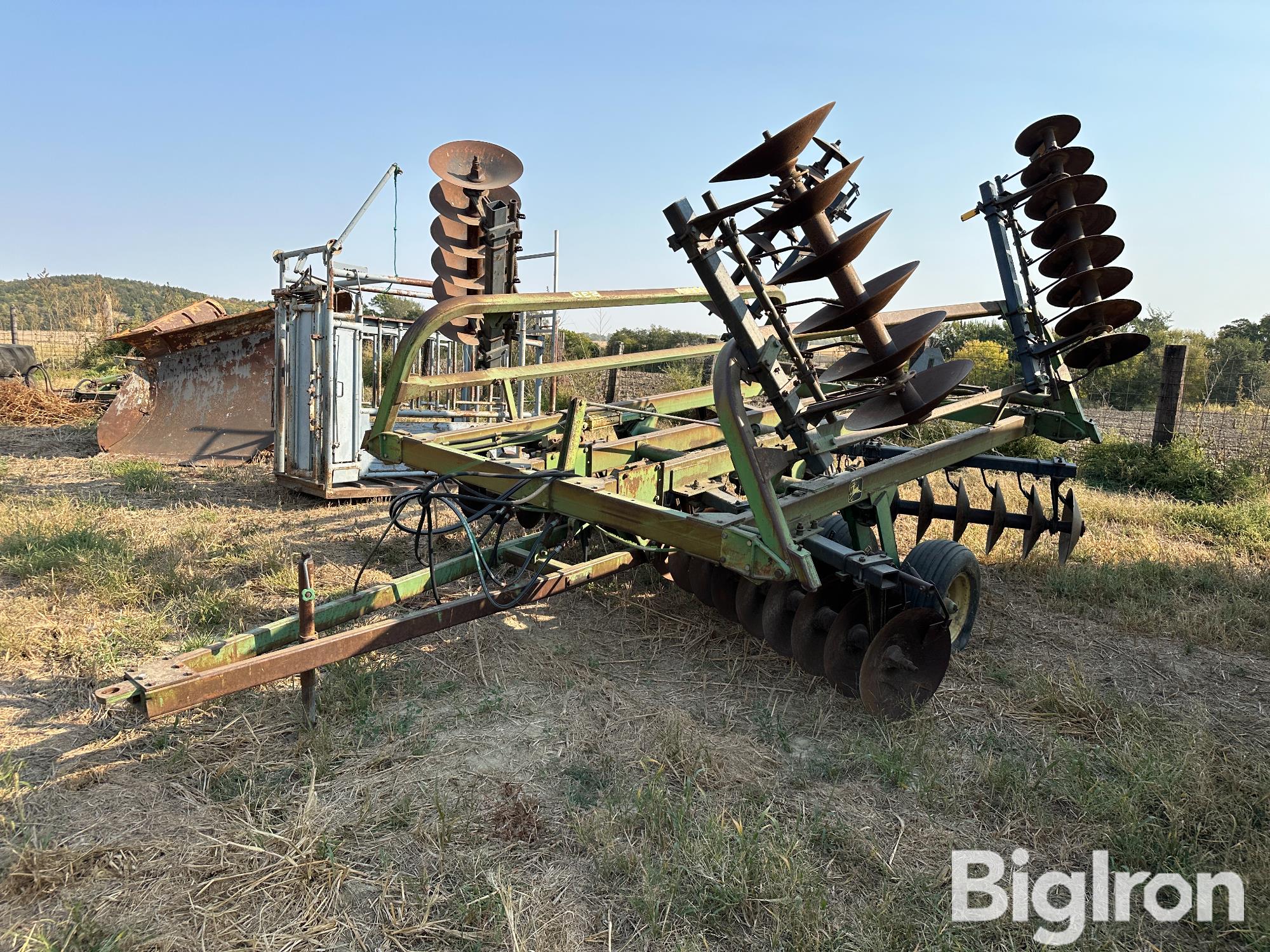 John Deere 230 Tandem Disk 