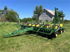 John Deere 7000 8R30" Or 15R15" Planter 