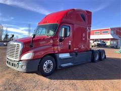 2015 Freightliner 125 Cascadia T/A Truck Tractor 