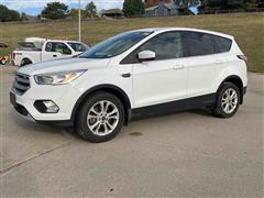 2017 Ford Escape SE 4x4 5-Door Sedan 