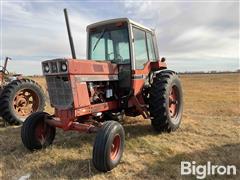 1980 International F1086 2WD Tractor 