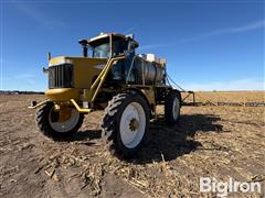 2001 Ag-Chem RoGator 1254 Self-Propelled Sprayer 