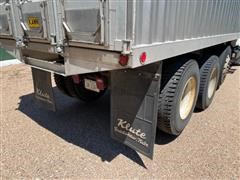 items/6b9824118b0fed11b5cf0003fff934d4/2004chevroletc8500tagraintruckwithpusheraxle_e804a4c31f5d43eb8b97b3437a5931b4.jpg