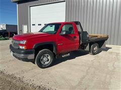 2006 Chevrolet Silverado 3500 4x4 Flatbed Pickup 