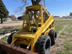 items/6befa5f1f6d9ed11a81c6045bd4bc5ad/newhollandl35skidsteer-4_465c1e09775b481e8043cce279b20f77.jpg