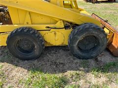 items/6befa5f1f6d9ed11a81c6045bd4bc5ad/newhollandl35skidsteer-4_6222b5002f274f079636fe699620a409.jpg